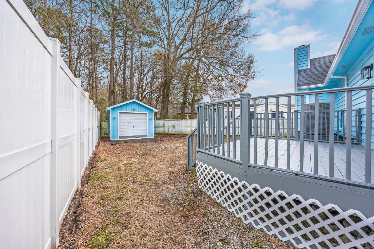 3534 Gordon Dr. Photo 43