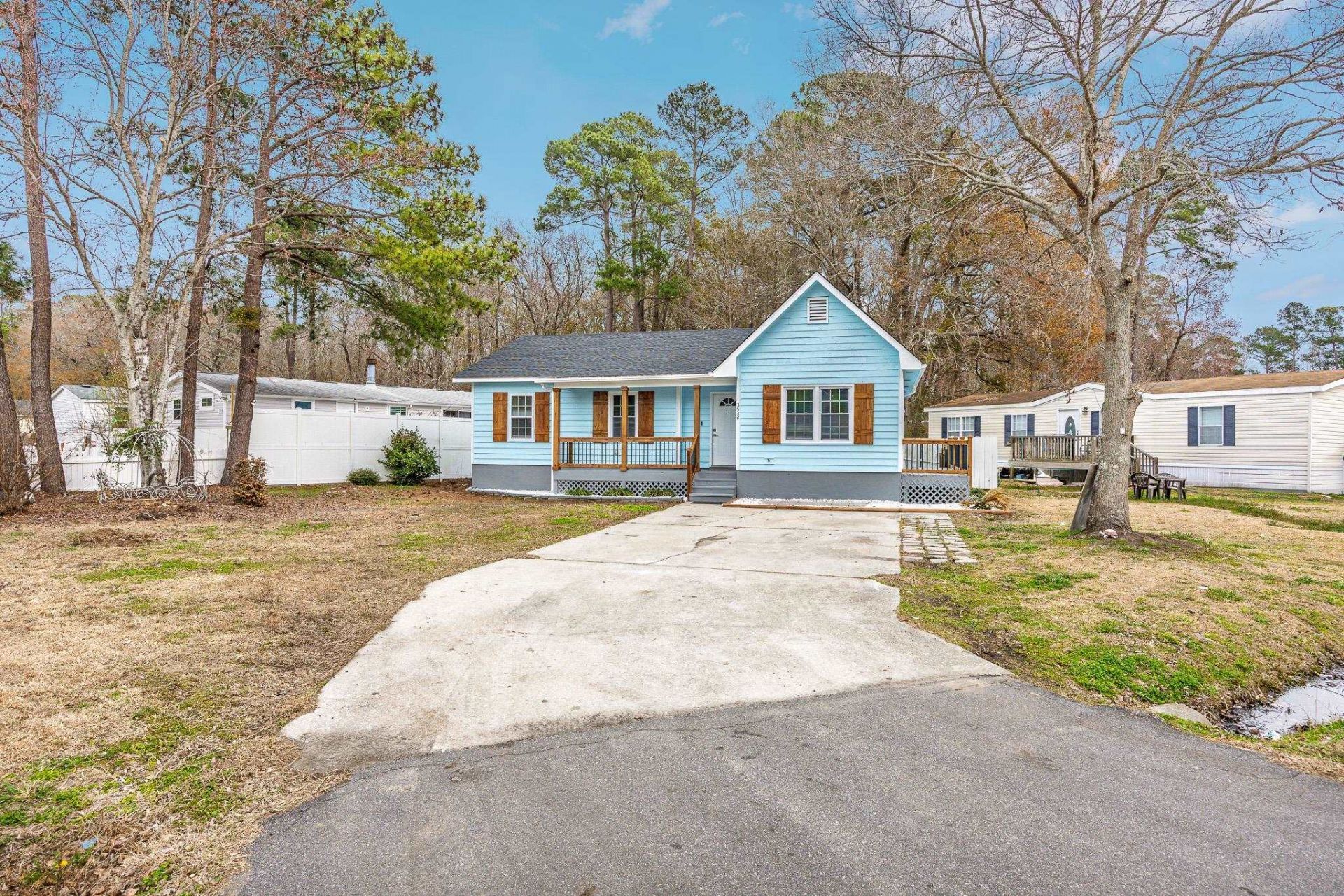 3534 Gordon Dr. Photo 45