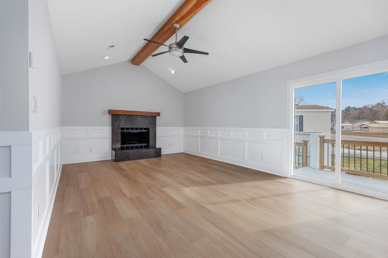 3534 Gordon Dr. Photo 8