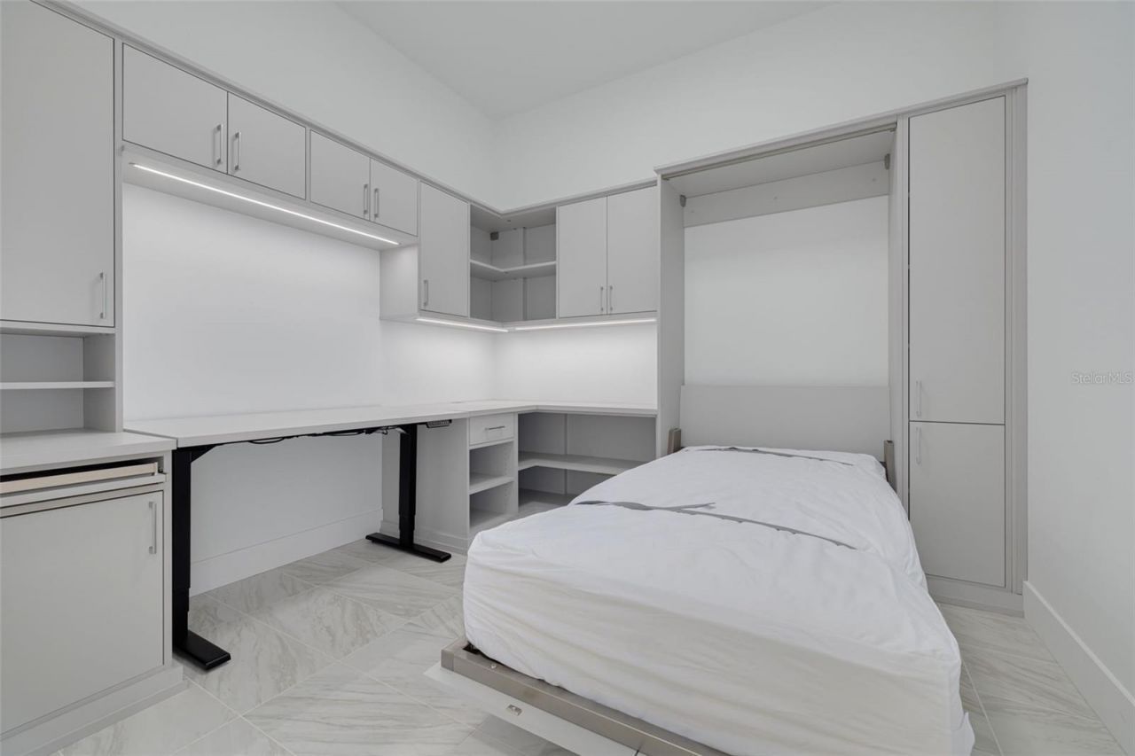 777 3 Avenue N, Unit 1507, Saint Petersburg, FL 33701 Photo