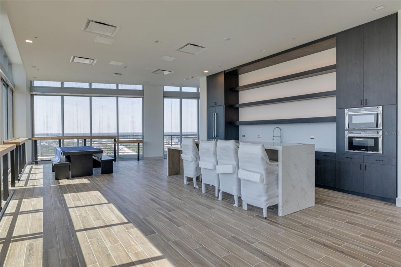 777 3 Avenue N, Unit 1507, Saint Petersburg, FL 33701 Photo