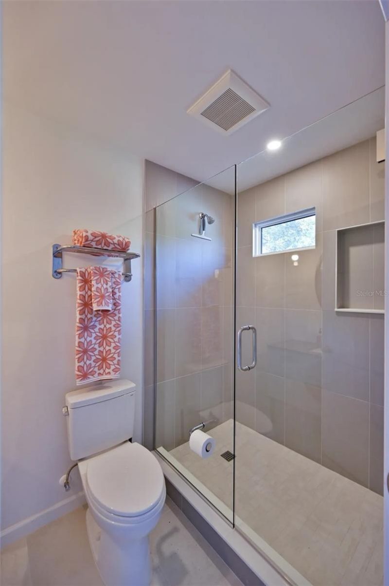 2408 Hillview Street, Sarasota, FL 34239 Photo