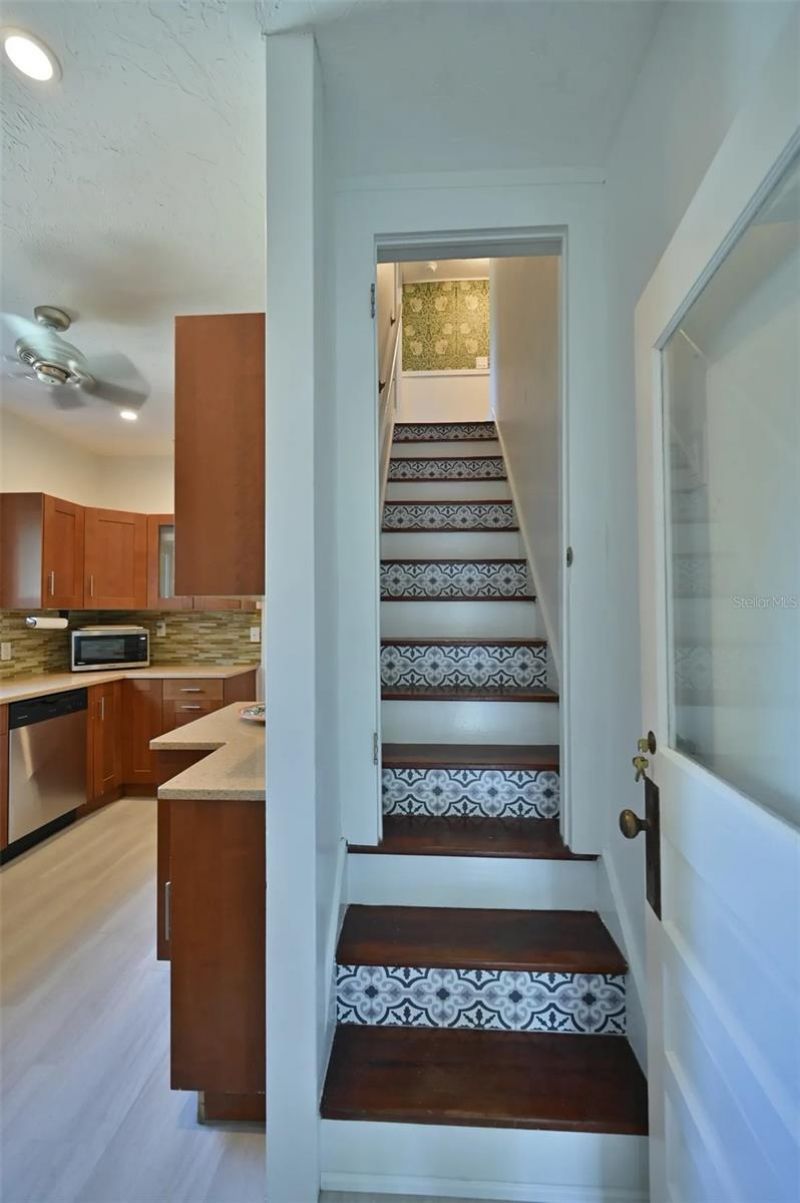 2408 Hillview Street, Sarasota, FL 34239 Photo