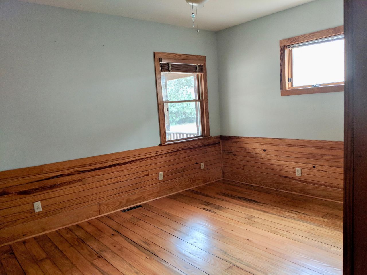 1363 Pherigo Street Photo 14