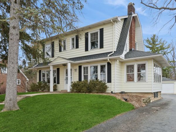 917 Division Street, Lisle, IL 60532