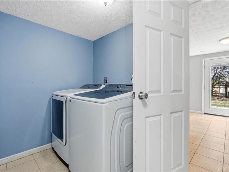 6039 Edna Oaks Court, Dayton, OH 45459 Photo 20