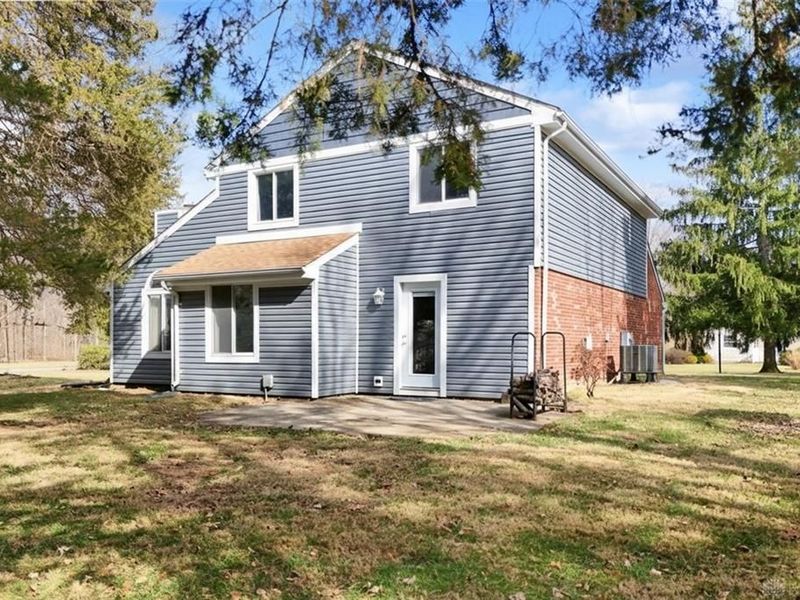 6039 Edna Oaks Court, Dayton, OH 45459 Photo 3