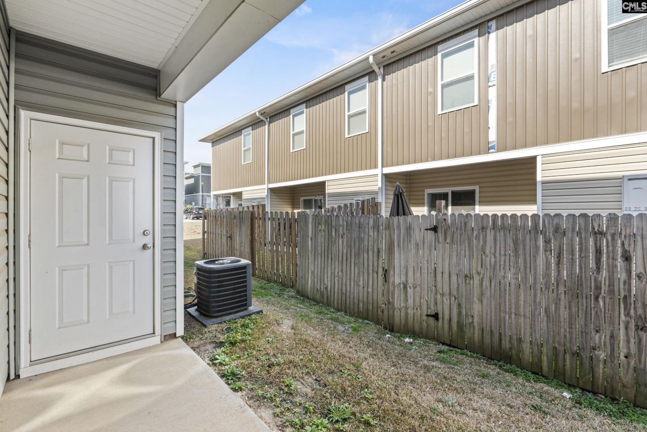 317 High Grove  Photo 22