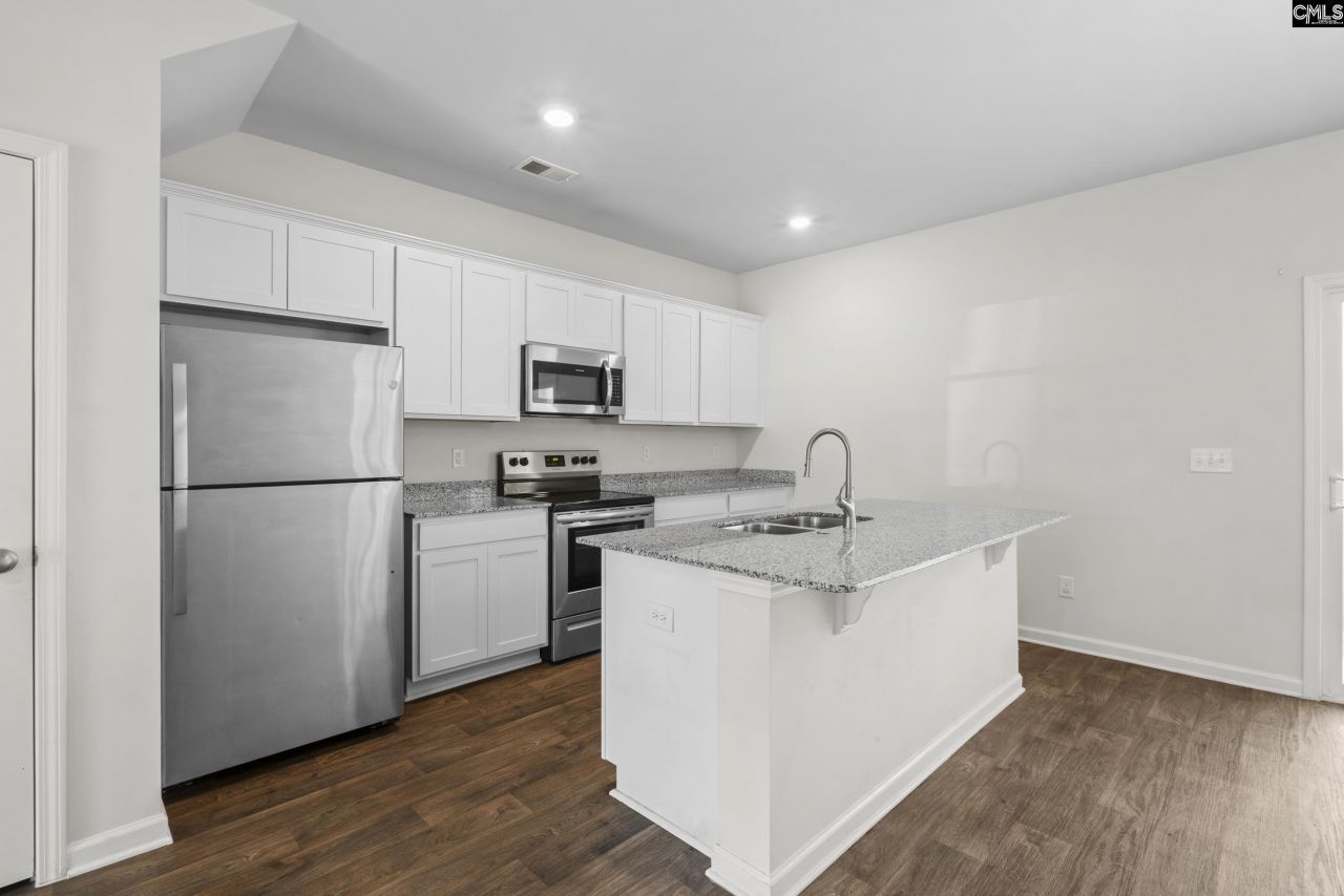 317 High Grove  Photo 9