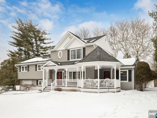 47 Susan Drive, CLOSTER, NJ 07624