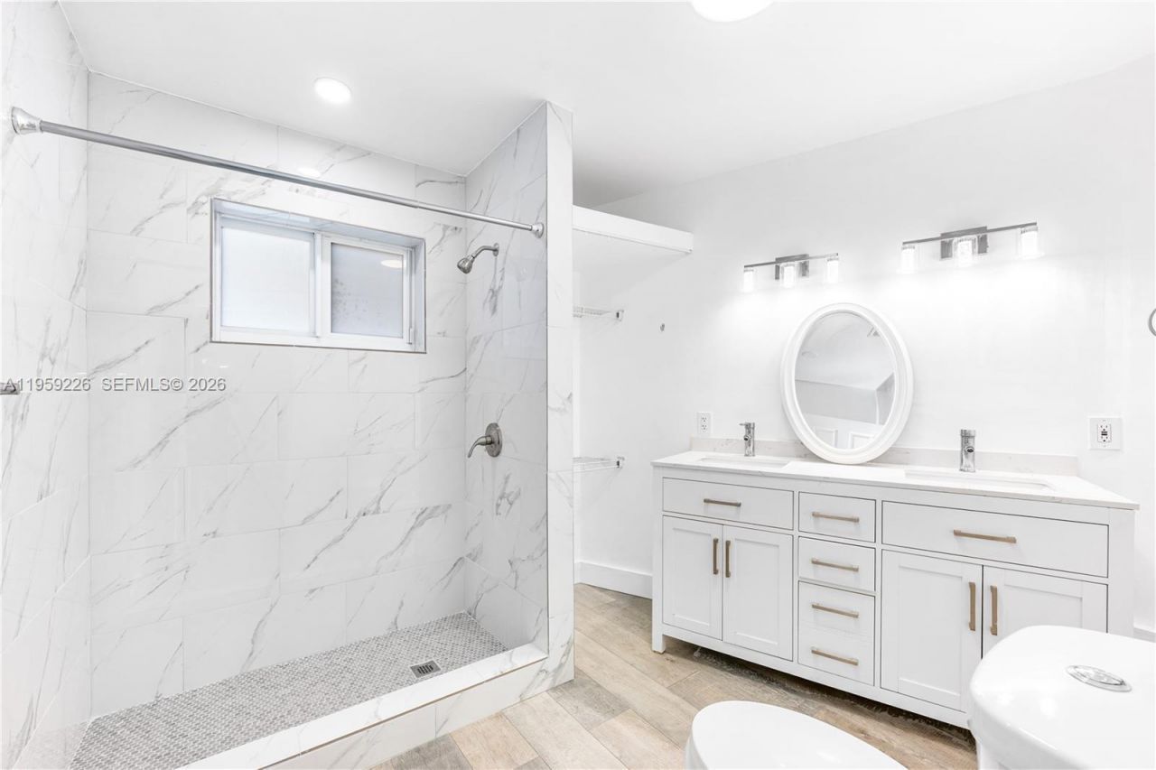 11970 SW 177th Ter , Miami, FL 33177 Photo