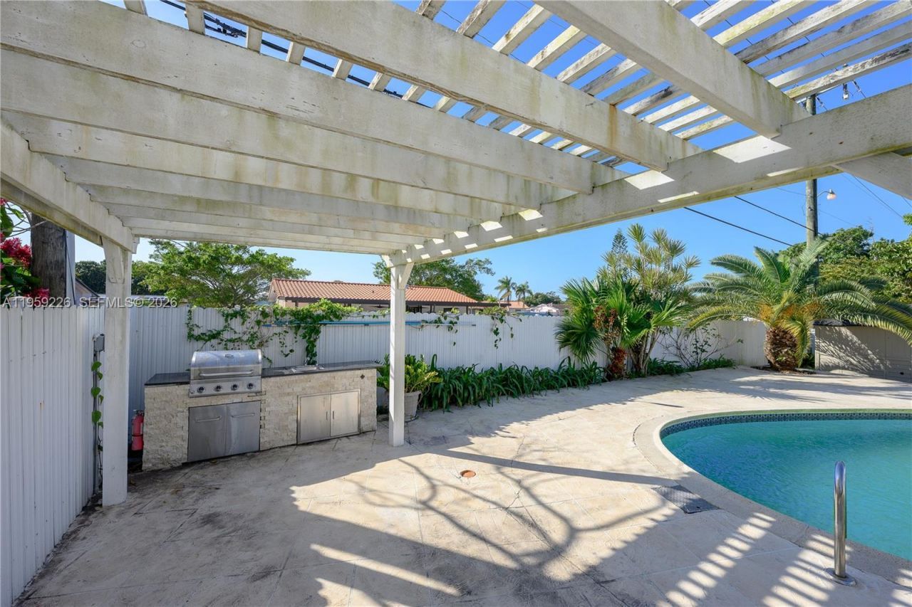 11970 SW 177th Ter , Miami, FL 33177 Photo