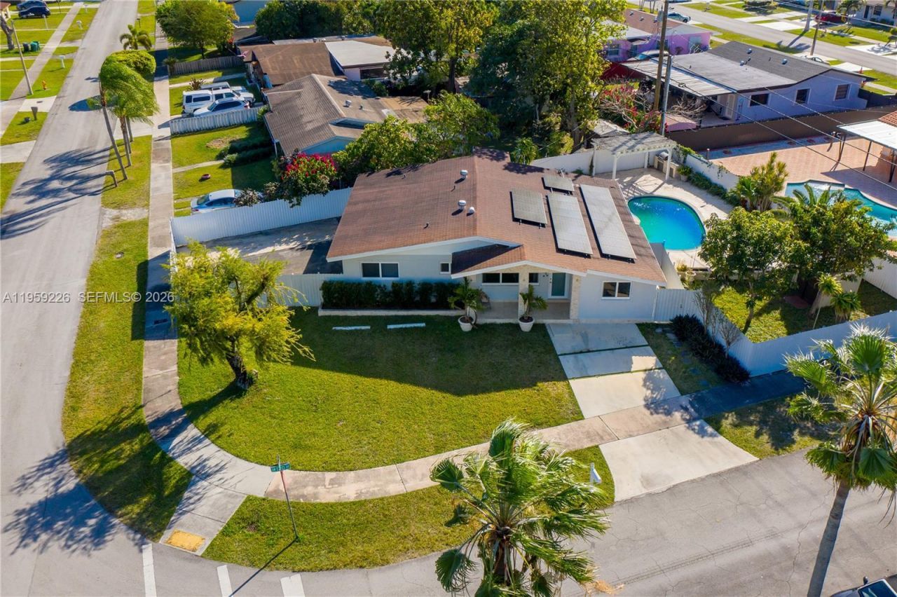 11970 SW 177th Ter , Miami, FL 33177 Photo