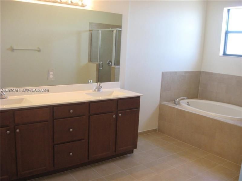 16585 SW 42nd Way, Unit 16585, Miami, FL 33185 Photo