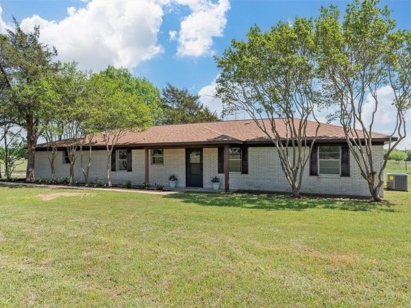2988 Old Axtell Road, Axtell, TX 76624