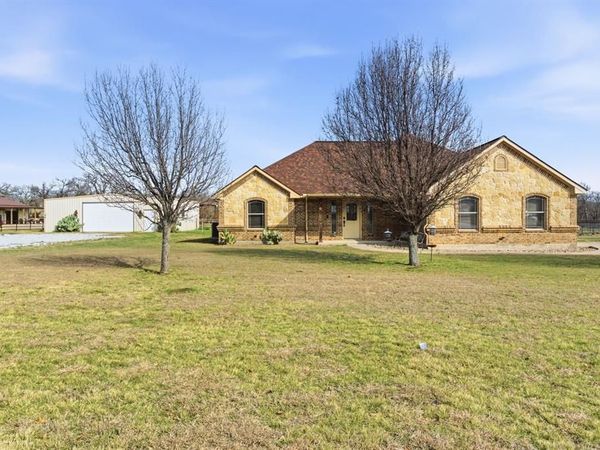 119 Cooperstown Drive, Springtown, TX 76082