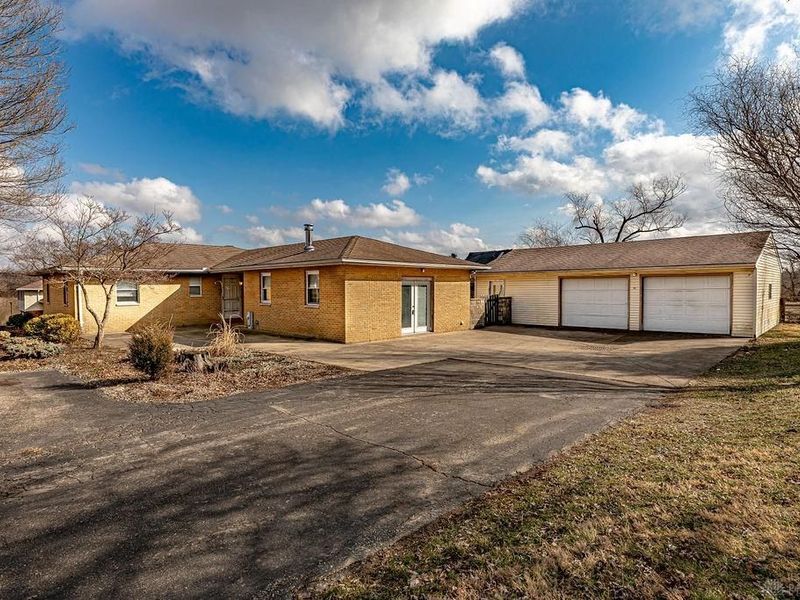 8179 Pleasant Valley Road, Camden, OH 45311 Photo 3