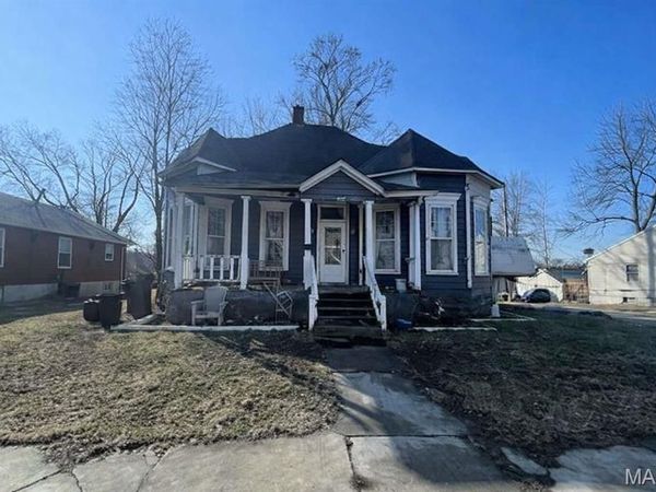 224 E Porter Street, Marshall, MO 65340