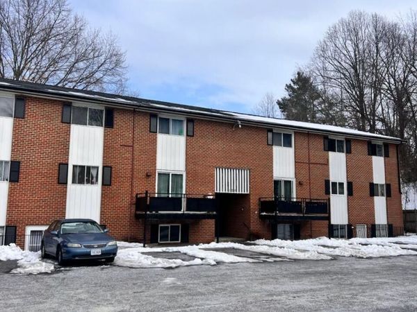 125 Bush DR , Vinton, VA 24179