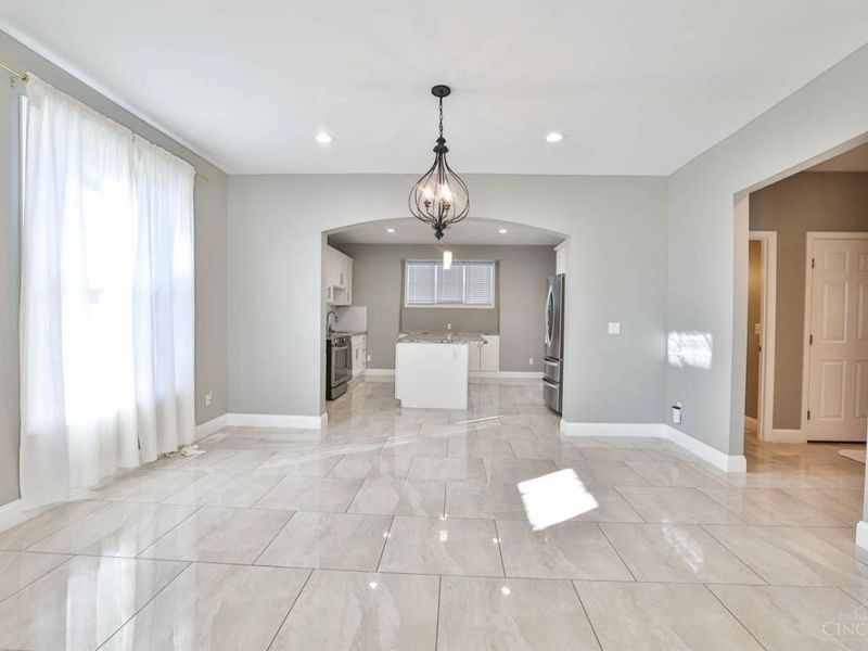 11431 Fremantle Drive, Forest Park, OH 45240 Photo 9