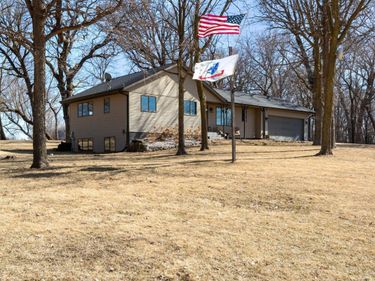 22495 650th Avenue, Litchfield, MN 55355