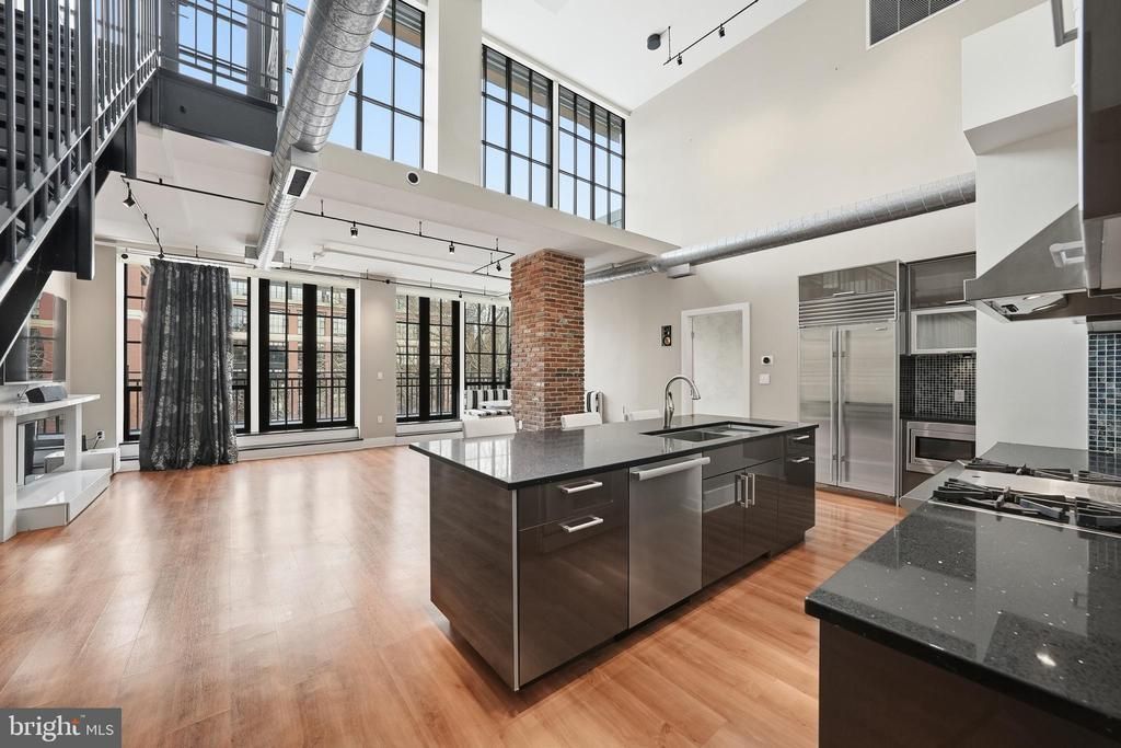 1615 N Queen Street, Unit M603, Arlington, VA 22209 Main Photo