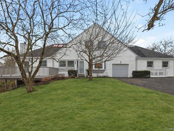 12 Brook Hills Circle, White Plains, NY 10605