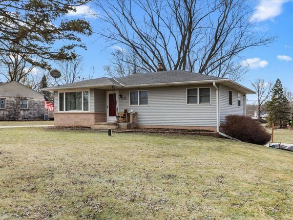 W189S7603 Circle DRIVE, Muskego, WI 53150