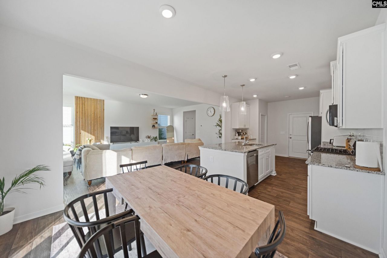 315 Savannah Wood Road  Photo 11