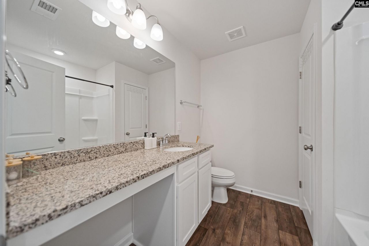 315 Savannah Wood Road  Photo 17