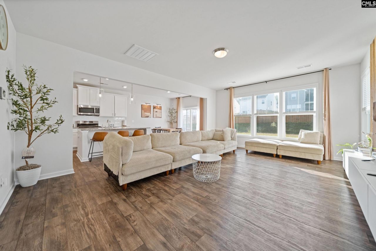 315 Savannah Wood Road  Photo 4