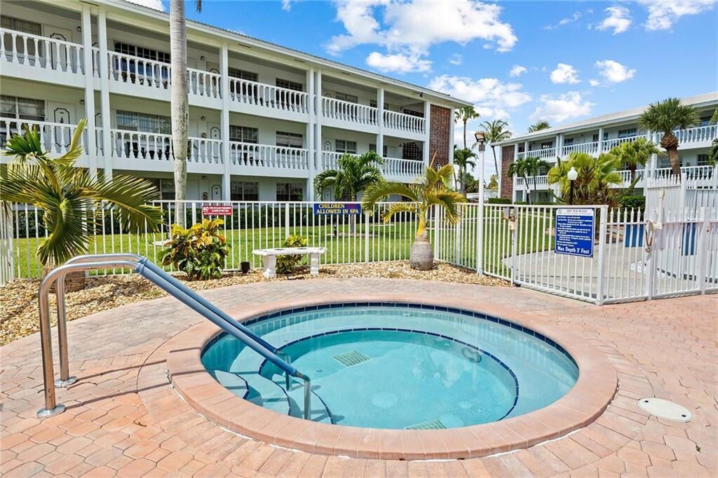 5201 NE 24th Terrace, Unit A201, Fort Lauderdale, FL 33308 Photo