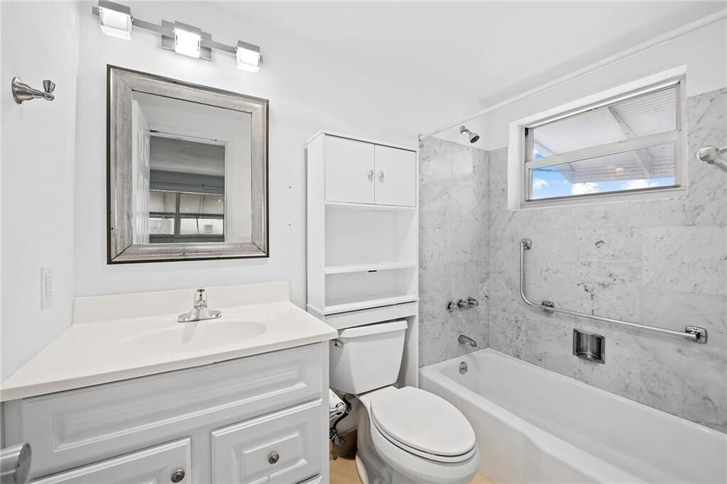 5201 NE 24th Terrace, Unit A201, Fort Lauderdale, FL 33308 Photo