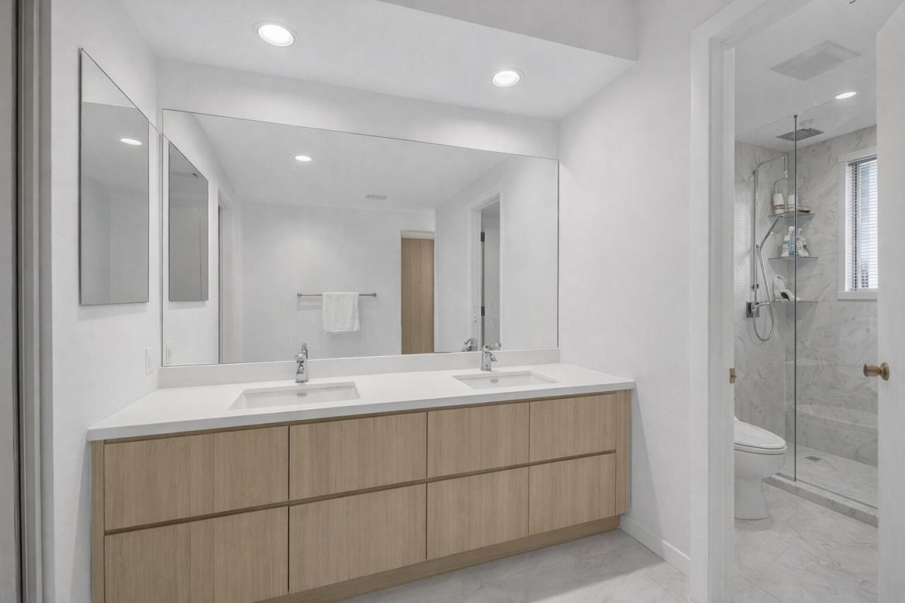 6535 Parkview Drive, Unit B, Boca Raton, FL 33433 Photo