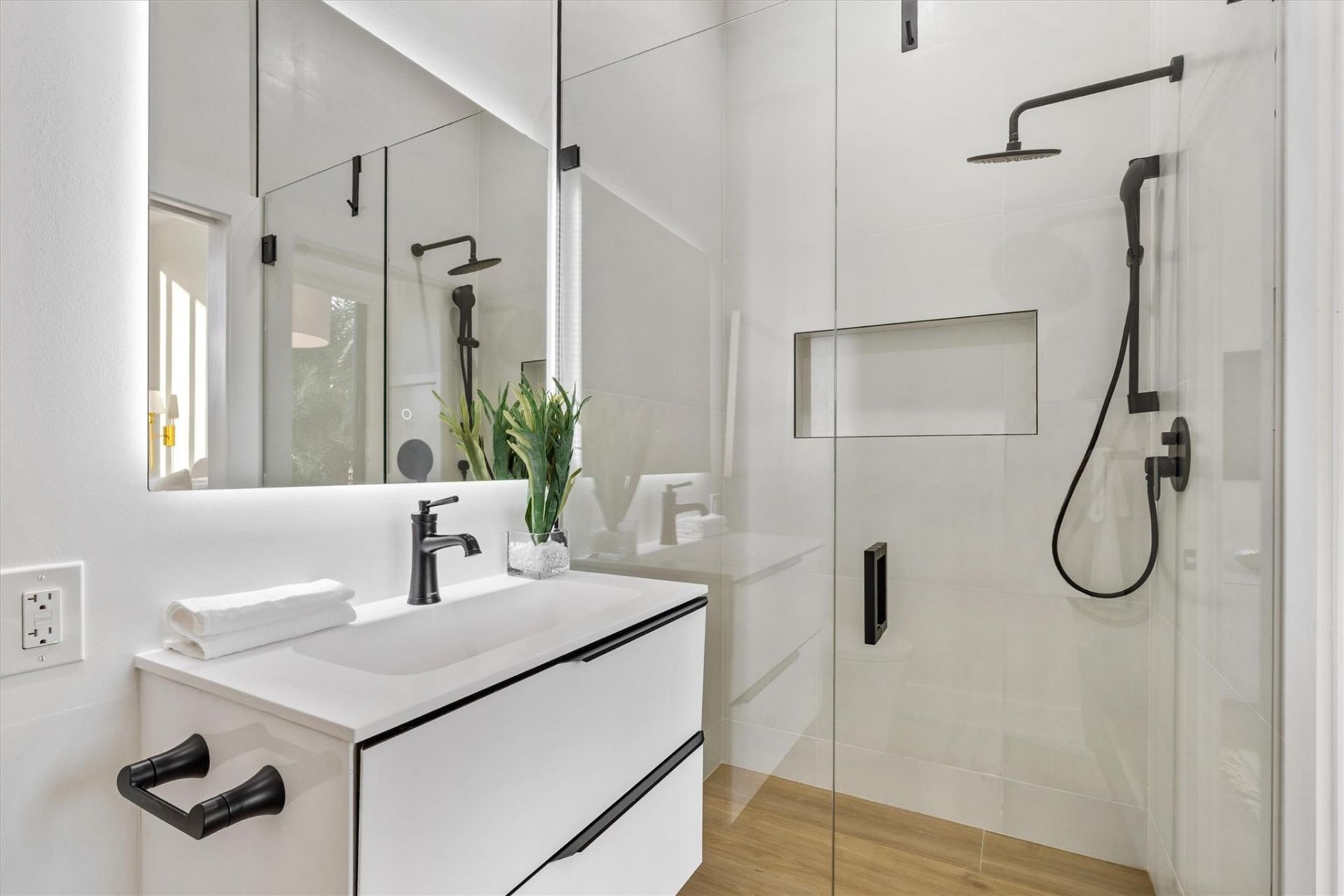 2221 NE 19th Street, Fort Lauderdale, FL 33305 Photo