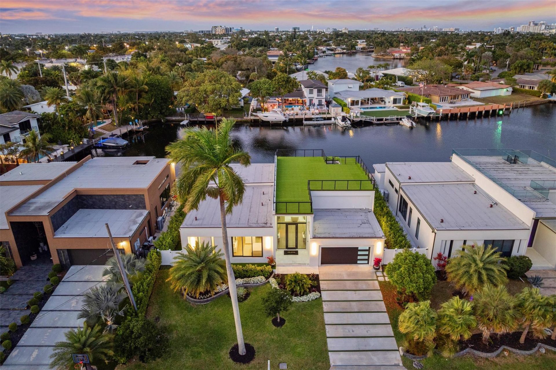 2221 NE 19th Street, Fort Lauderdale, FL 33305 Photo