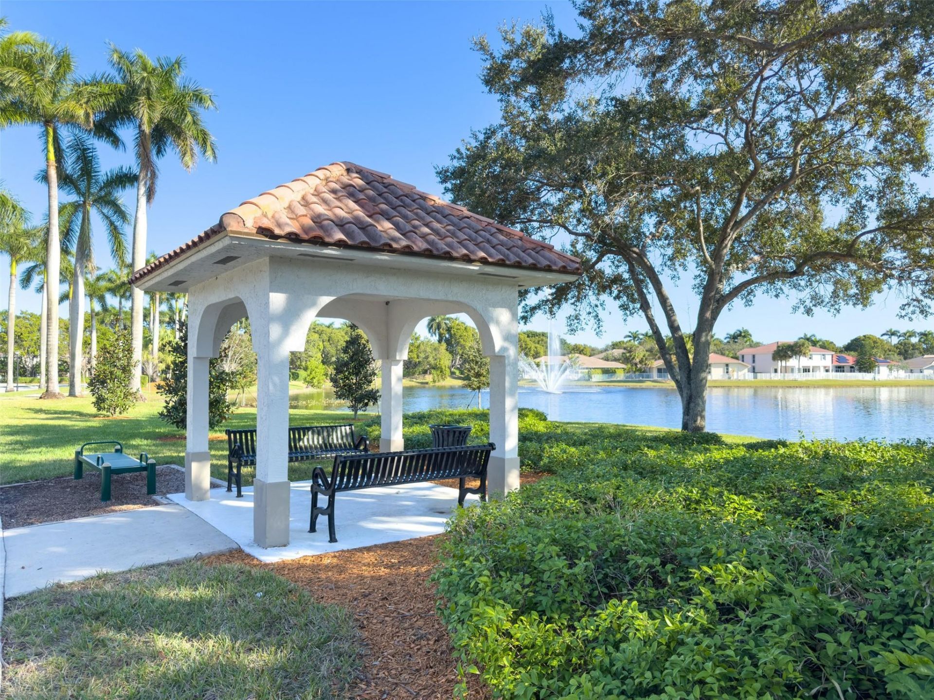 4042 Pinewood Lane, Weston, FL 33331 Photo