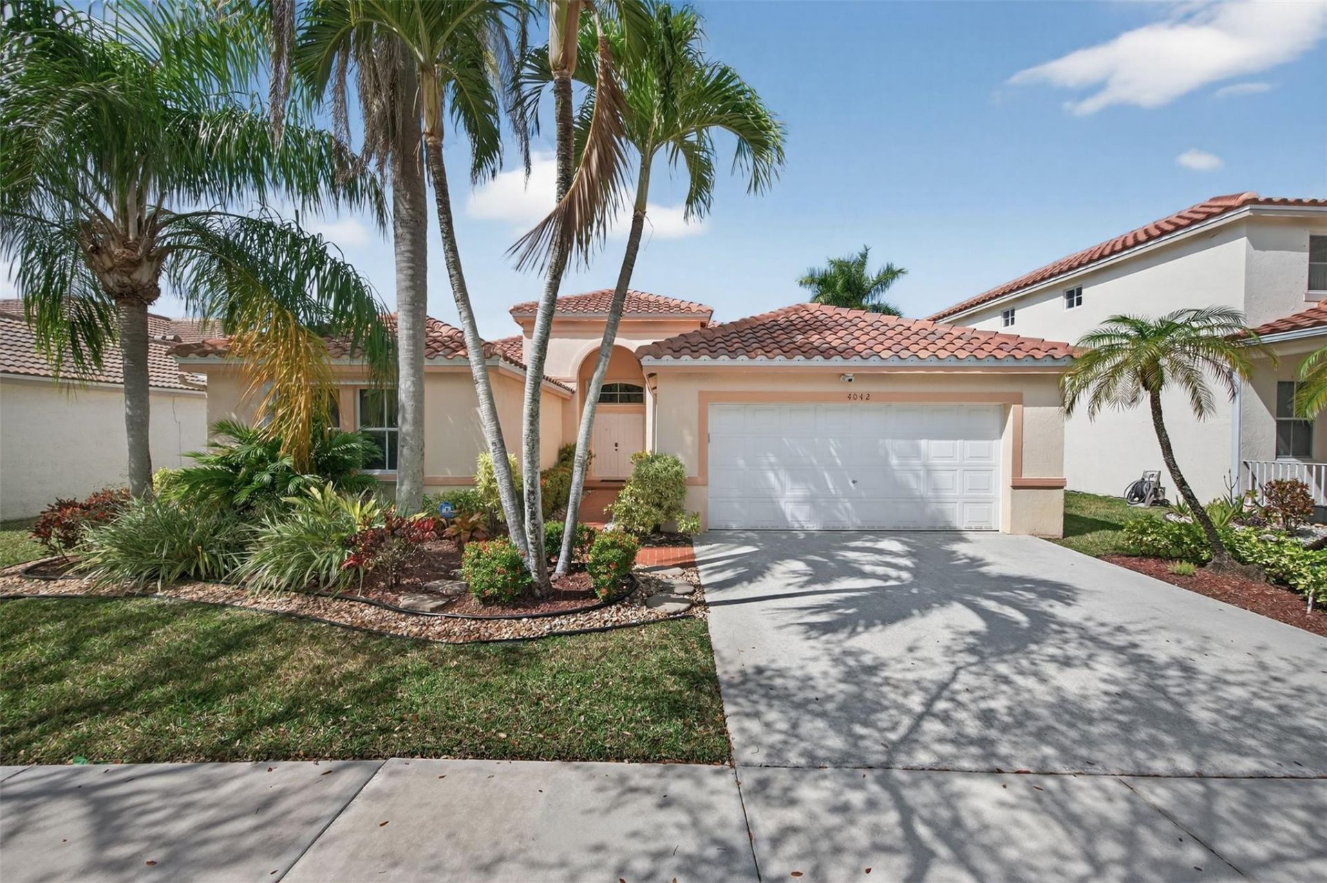 4042 Pinewood Lane, Weston, FL 33331 Photo