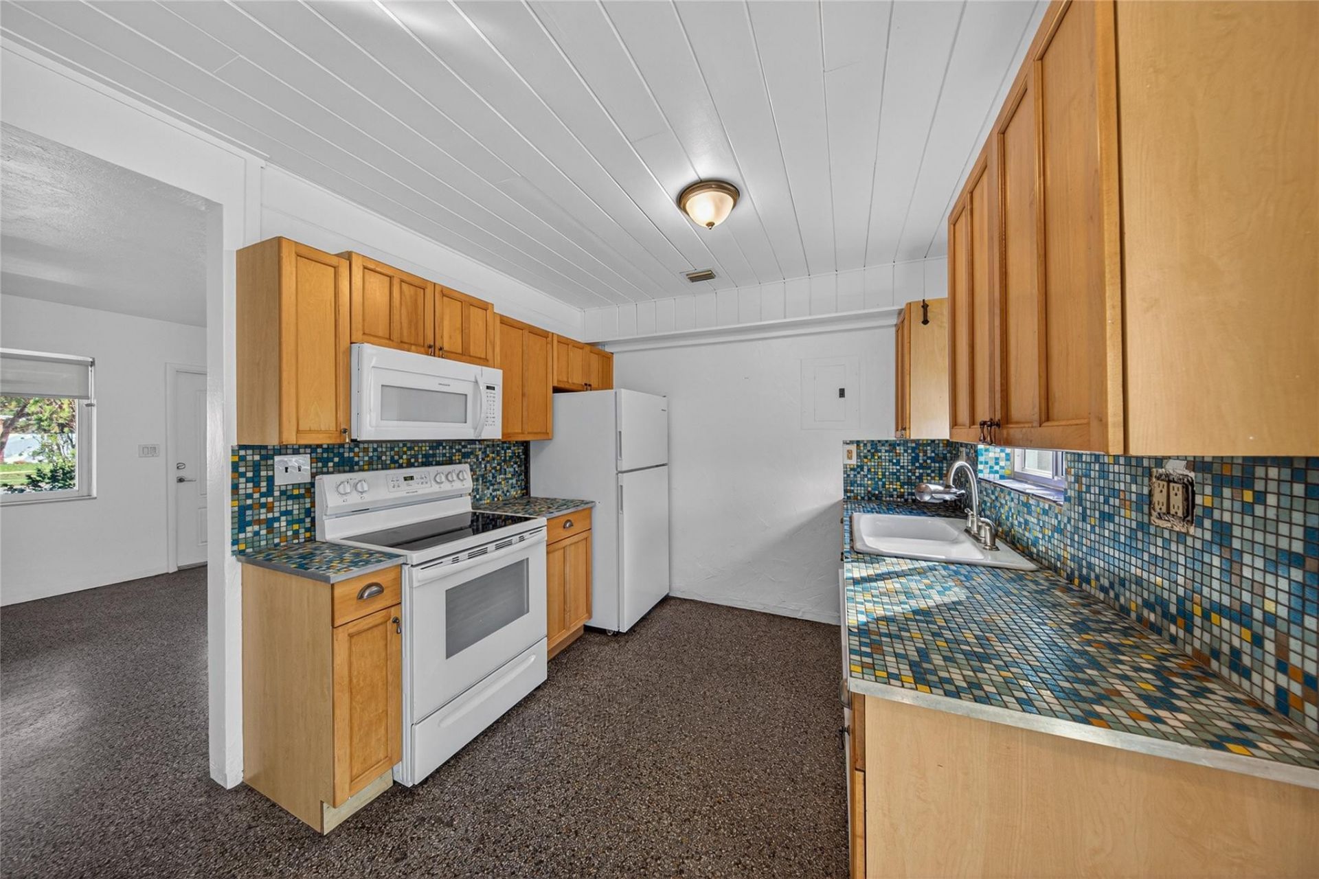 1802 Lauderdale Manor Drive, Fort Lauderdale, FL 33311 Photo