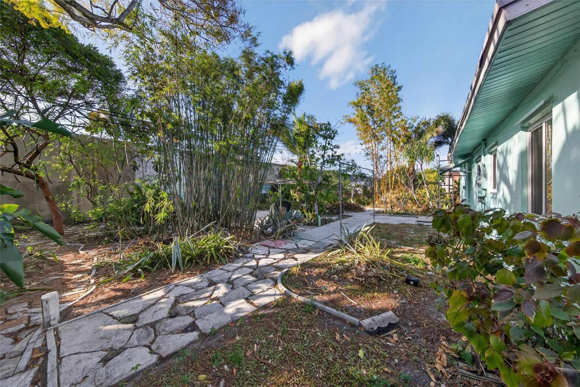 1802 Lauderdale Manor Drive, Fort Lauderdale, FL 33311 Photo