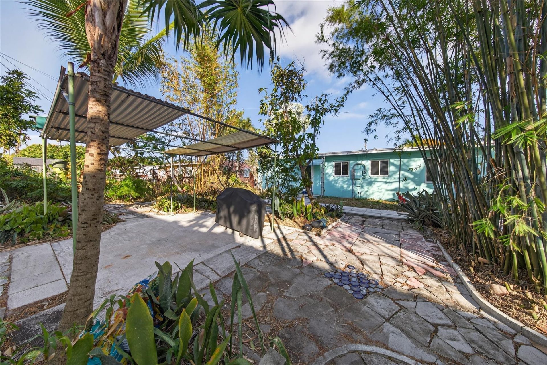 1802 Lauderdale Manor Drive, Fort Lauderdale, FL 33311 Photo