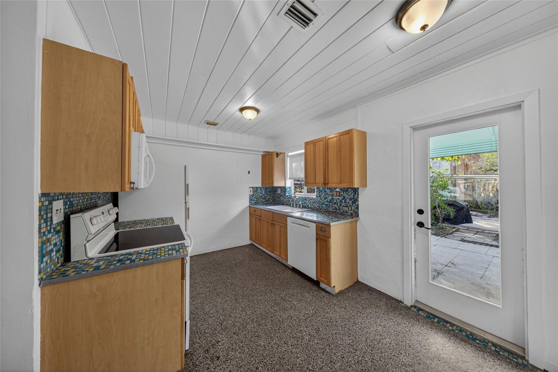 1802 Lauderdale Manor Drive, Fort Lauderdale, FL 33311 Photo