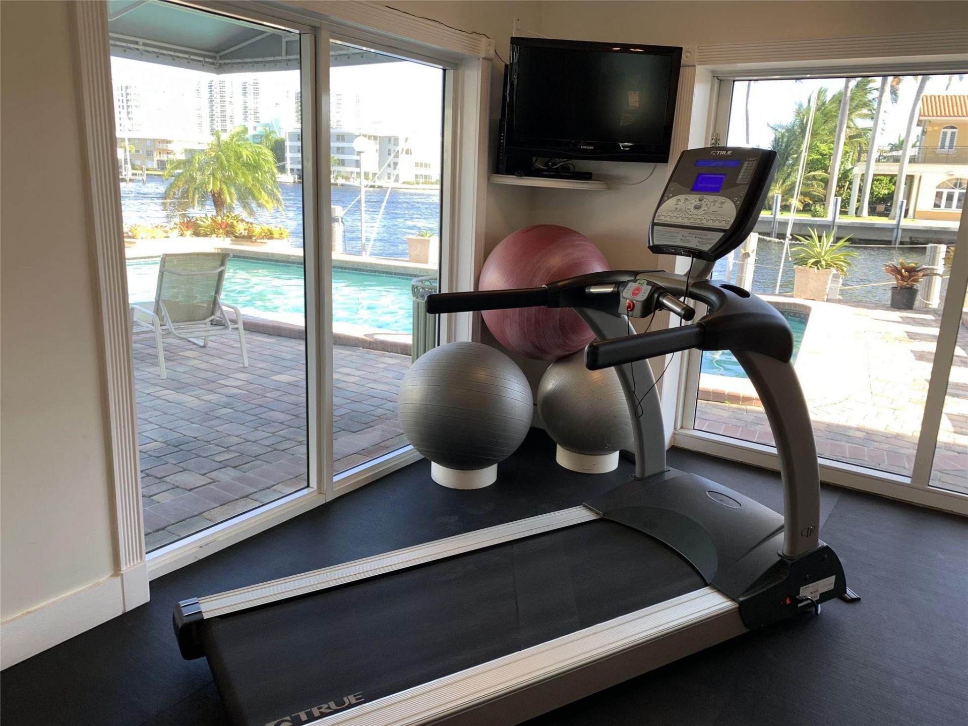 2900 NE 30, Unit E4, Fort Lauderdale, FL 33306 Photo