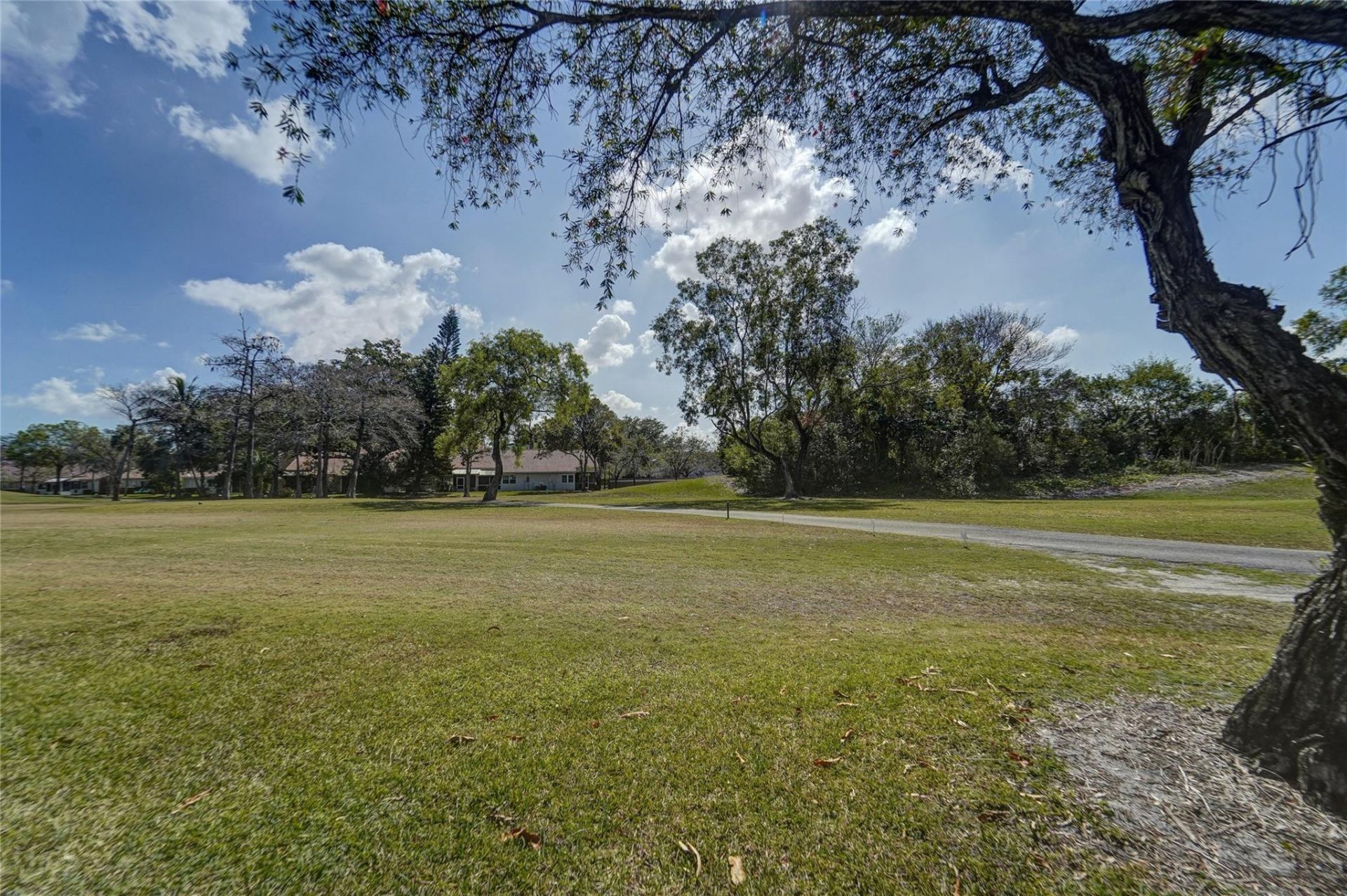 7004 Golf Pointe Circle, Tamarac, FL 33321 Photo