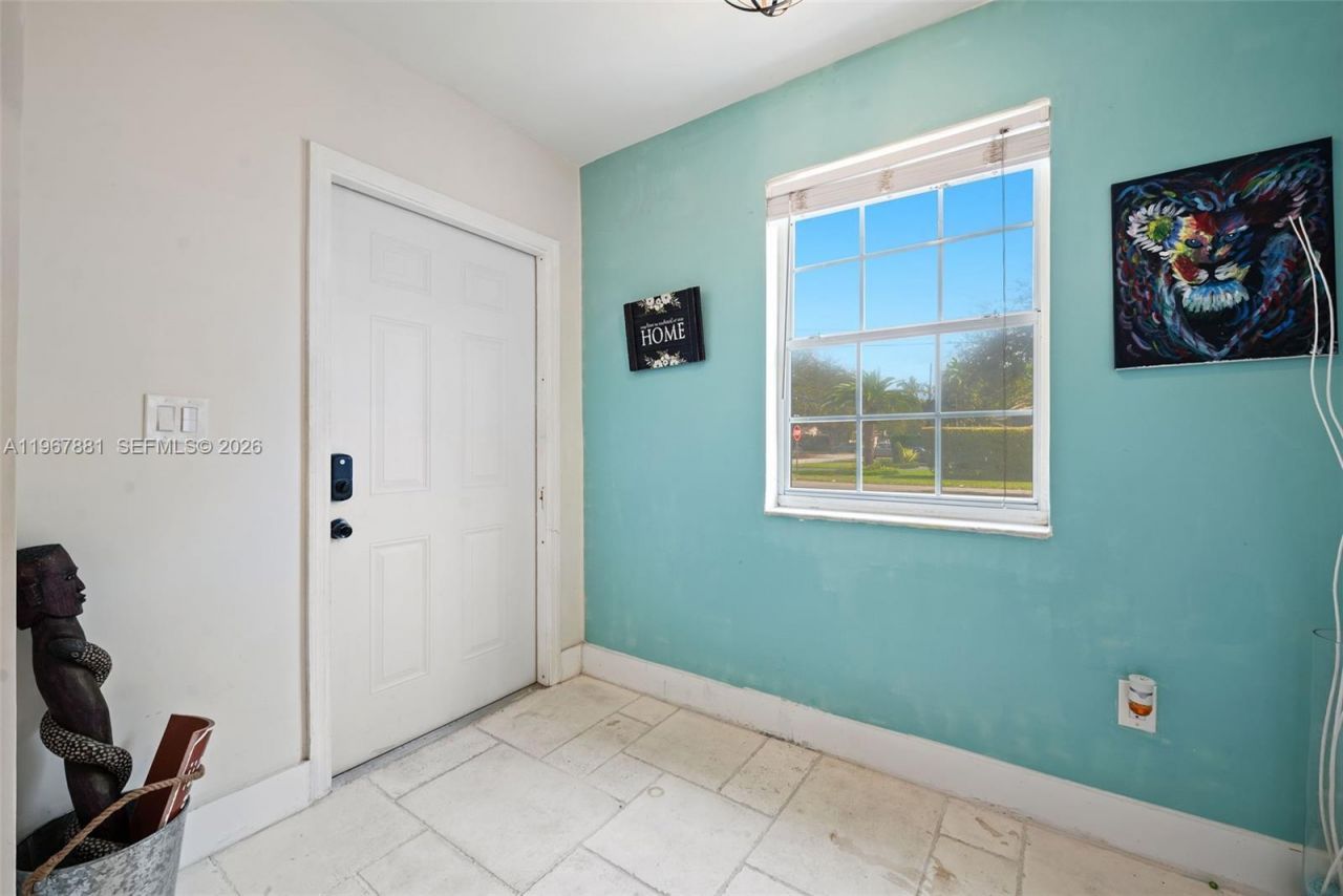 296 Navajo St, Miami Springs, FL 33166 Photo