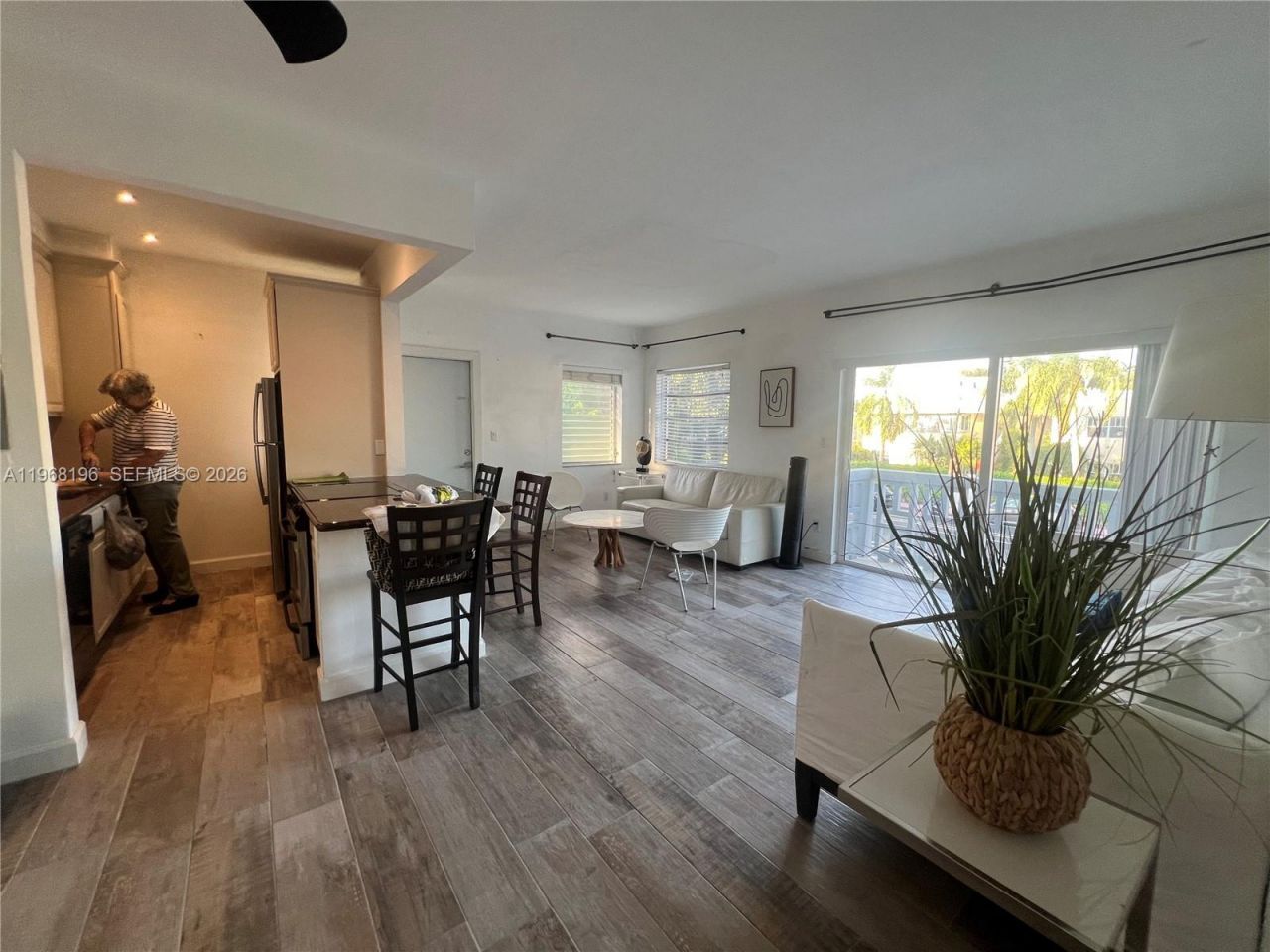 1334 Euclid Ave , Unit 7, Miami Beach, FL 33139 Photo