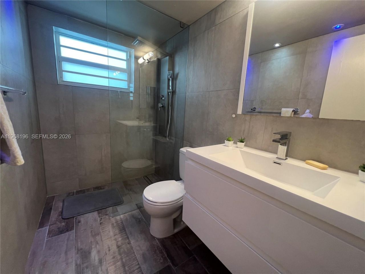 1334 Euclid Ave , Unit 7, Miami Beach, FL 33139 Photo