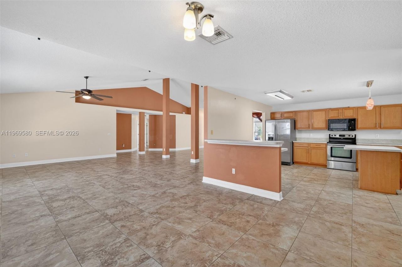 6762 NW Daffodil Ln, Port Saint Lucie, FL 34983 Photo
