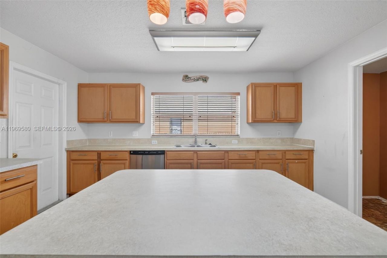 6762 NW Daffodil Ln, Port Saint Lucie, FL 34983 Photo