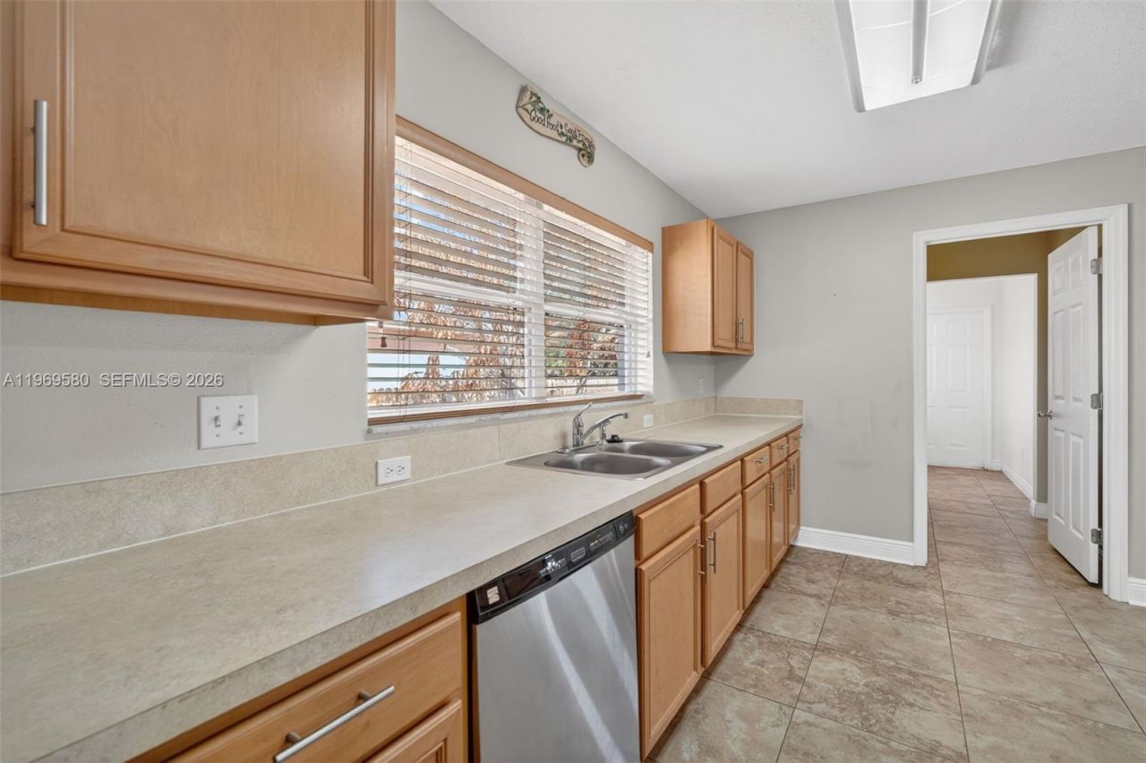 6762 NW Daffodil Ln, Port Saint Lucie, FL 34983 Photo